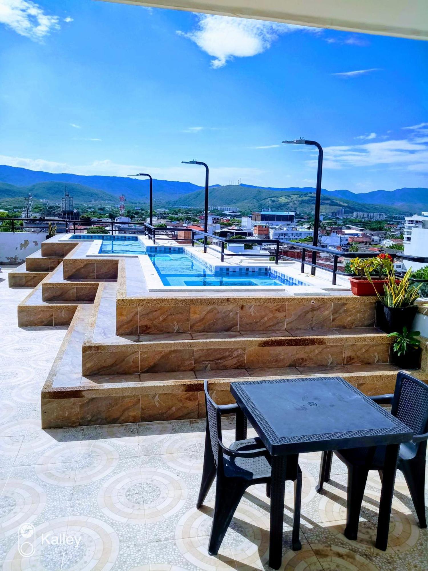 Okawango Hotel Girardot Exterior foto